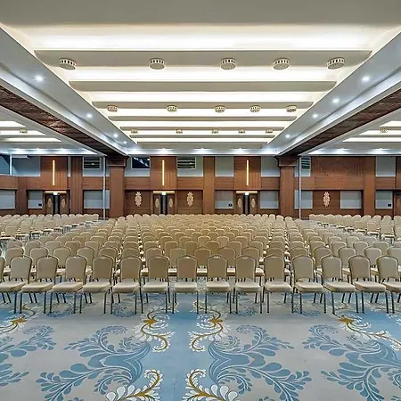 Selectum Atasehir Hotel 5*