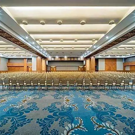 Selectum Atasehir Hotel 5*