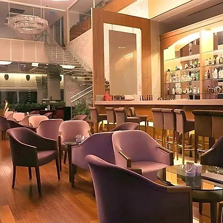 Selectum Atasehir Hotel 5*