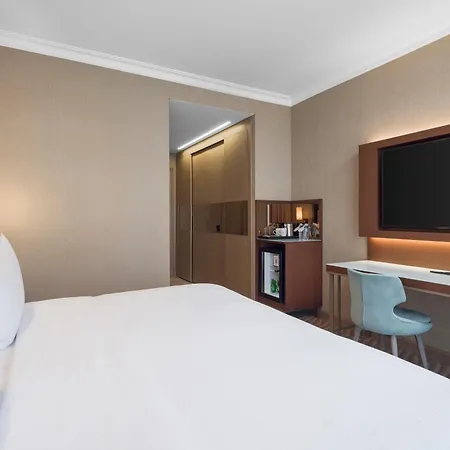 Selectum Atasehir Отель